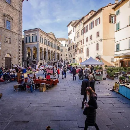 The House With Steam Room, Jacuzzi And Theater View Cortona