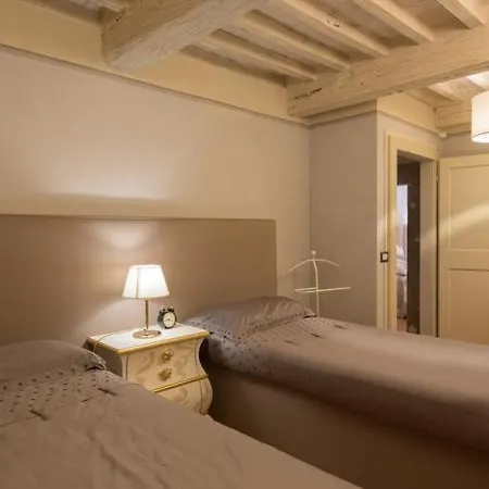 The House With Steam Room, Jacuzzi And Theater View