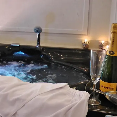 The House With Steam Room, Jacuzzi And Theater View Lejlighed *