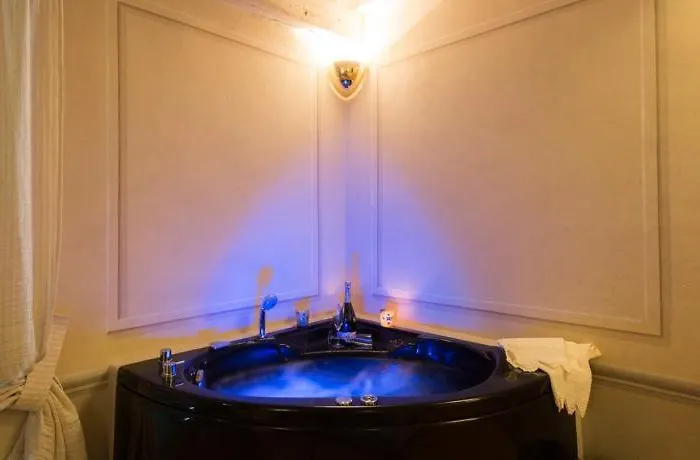 The House With Steam Room, Jacuzzi And Theater View Cortona