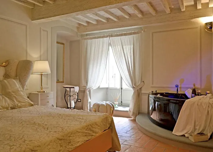 The House With Steam Room, Jacuzzi And Theater View *