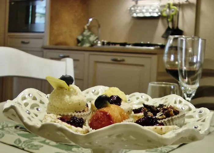 The House With Steam Room, Jacuzzi And Theater View *